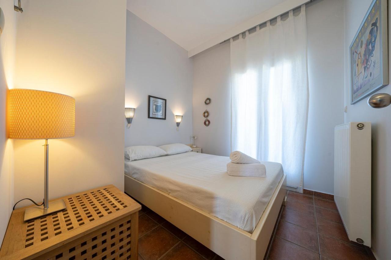 Apartment Sidestory *